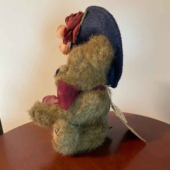 Boyds Bears 20th Anniversary 1999 "Yvette Dubeary" Archive Collection - Picture 2 of 8